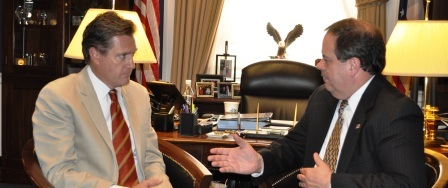 Congressman Mike Turner and Bob Price discuss Delphi Retirees