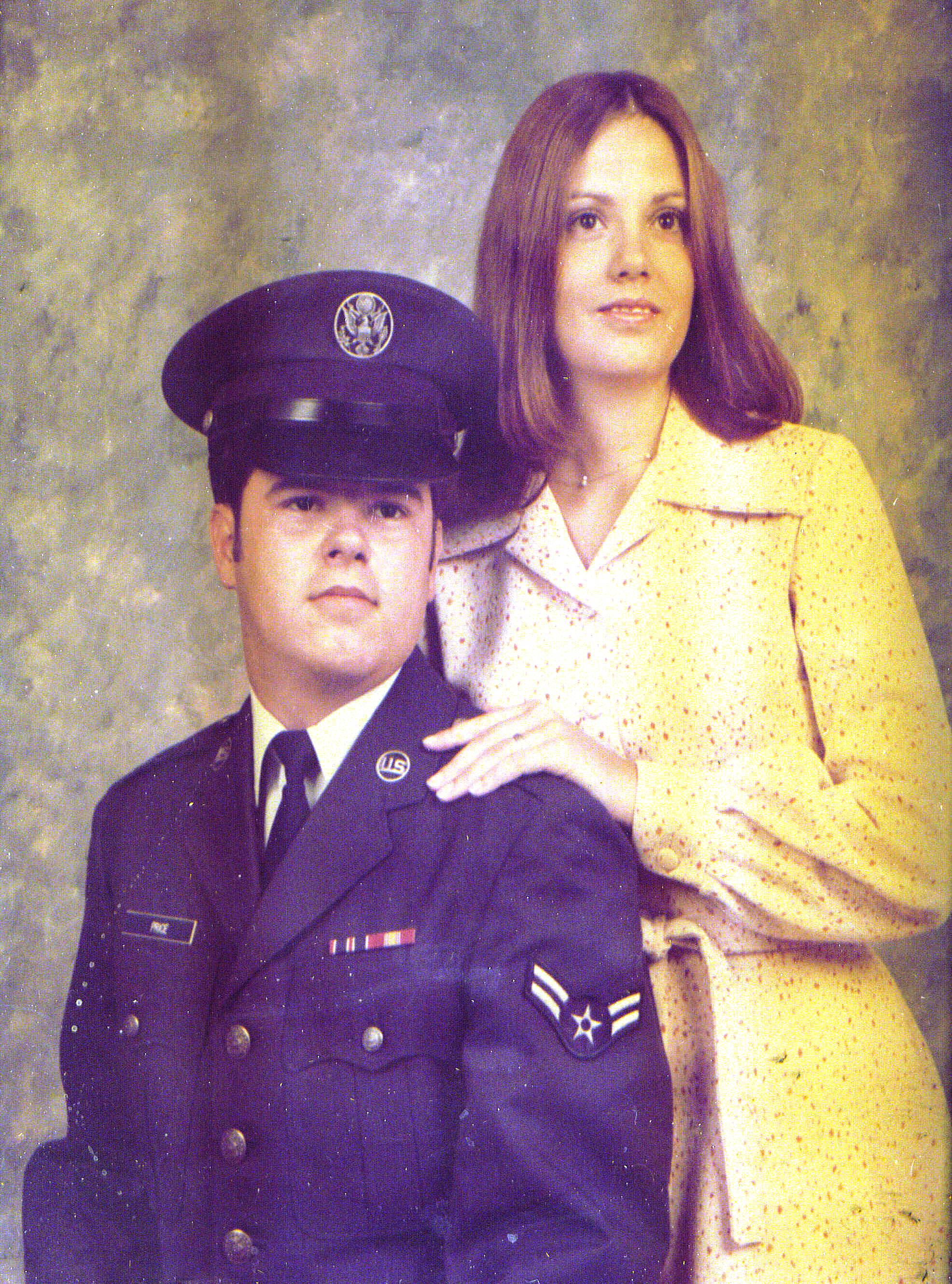 Bob & Dorinda Price 1976.jpg